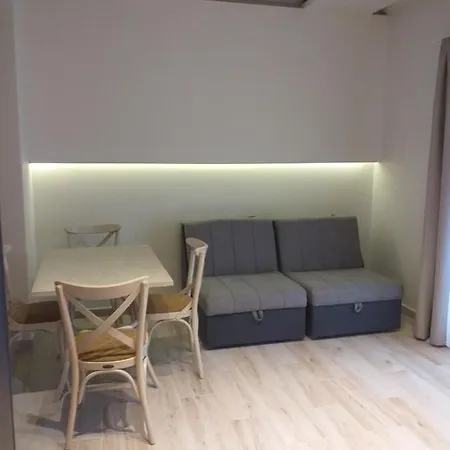 بيت ضيافة Laida Prínos