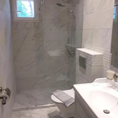 بيت ضيافة Laida Prínos