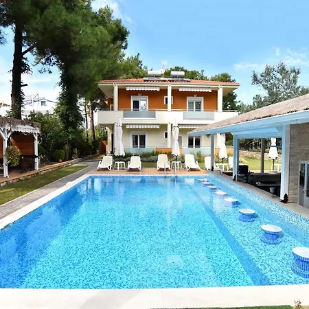 Laida Pensionat 3*
